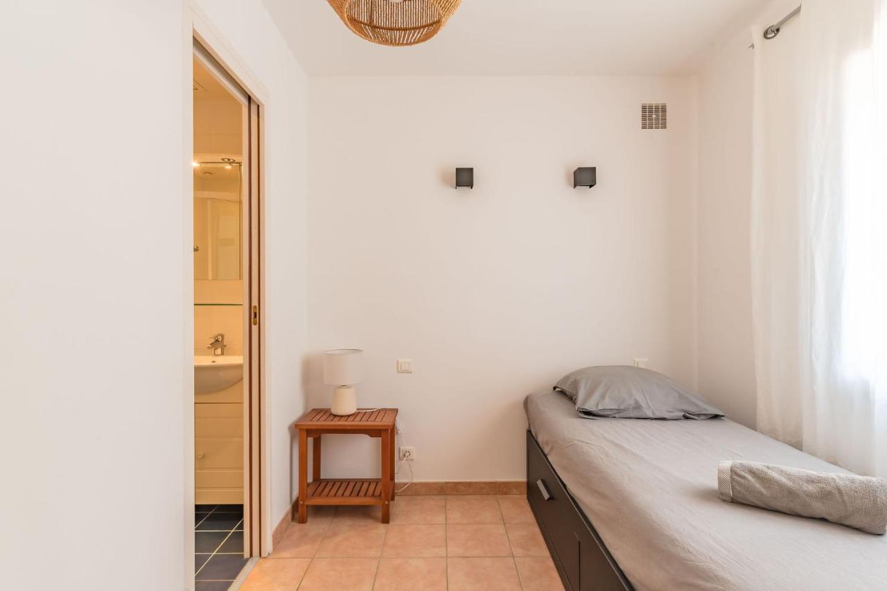 Villa Vue Mer Presqu'Ile De Giens Avec Piscine อิแยร์ ภายนอก รูปภาพ